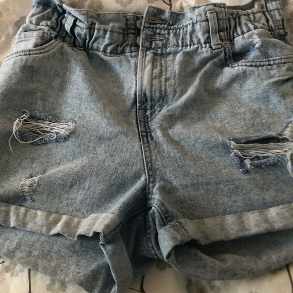 Super HI-RISE paperbag elastic belted waist light wash cotton denim shor… - Picture 12 of 12